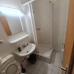 Private Room& Private Shower