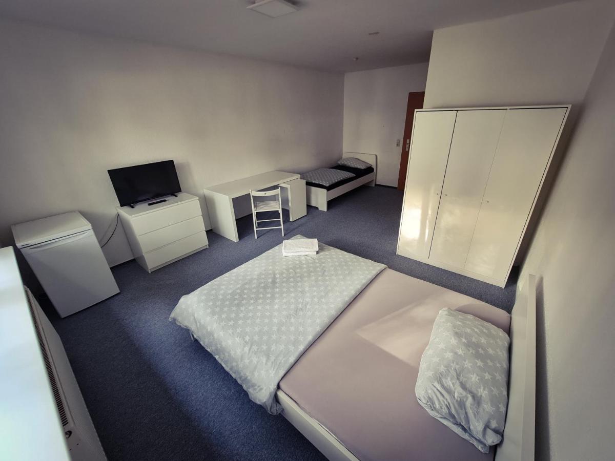 Private Room& Private Shower Guest house